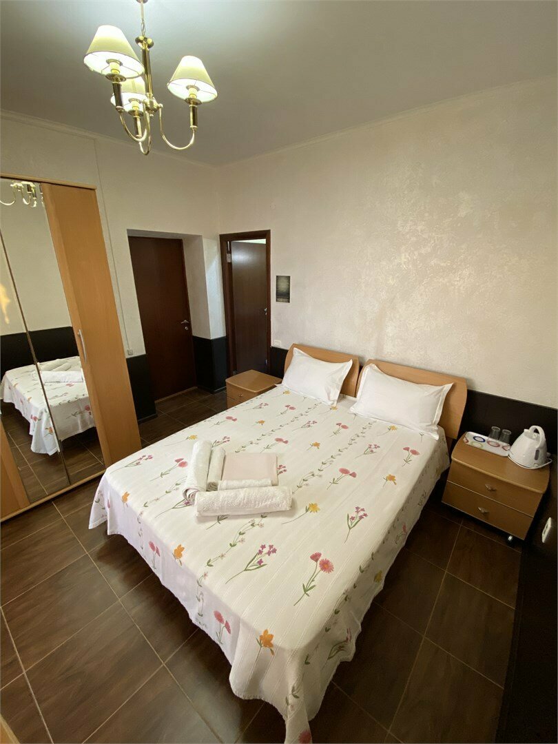 Гостиница Пионер Лоо