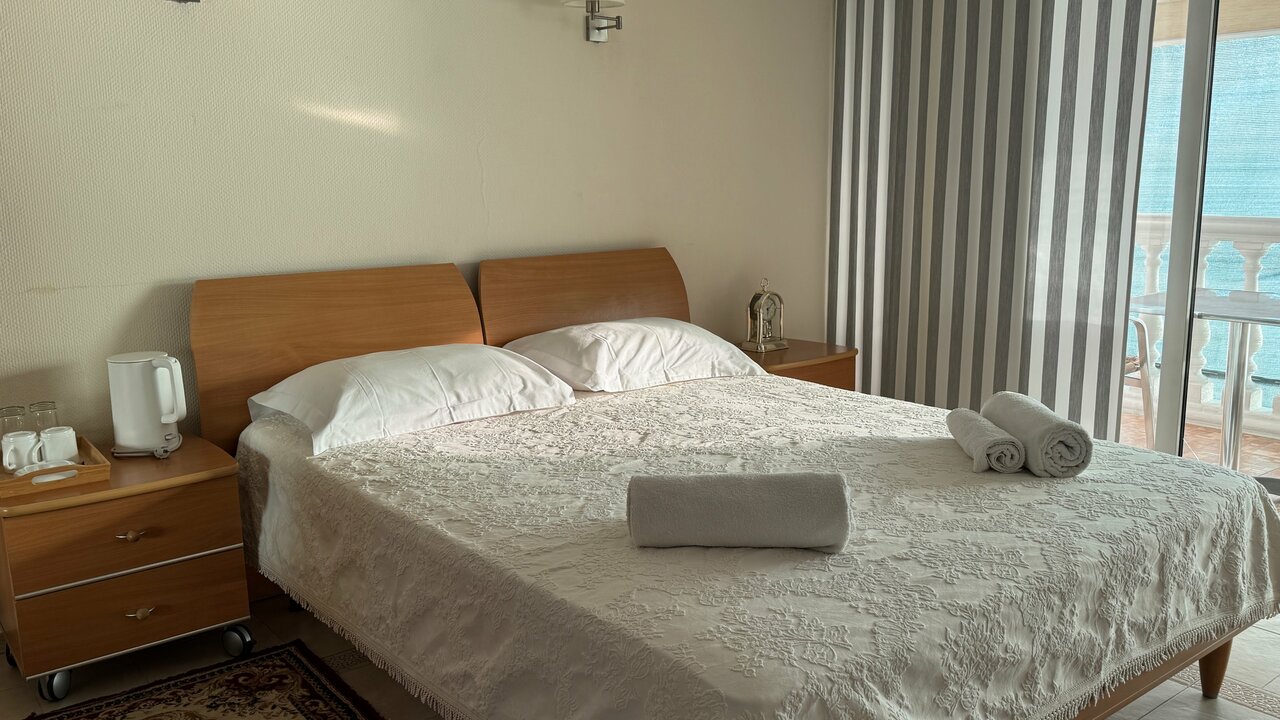 Гостиница Пионер Лоо-116