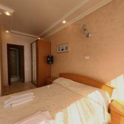 Гостиница Пионер Лоо-73