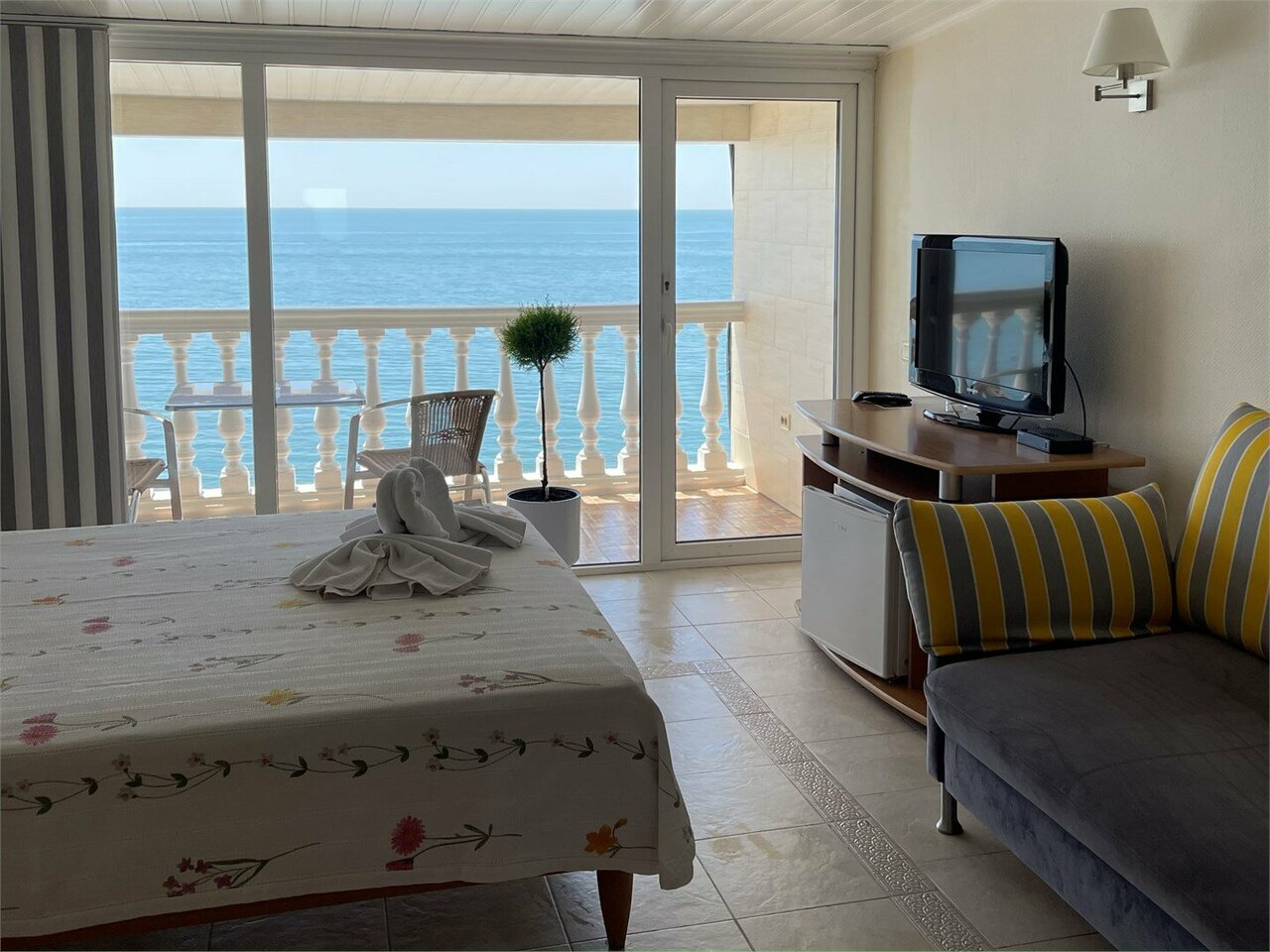 Гостиница Пионер Лоо