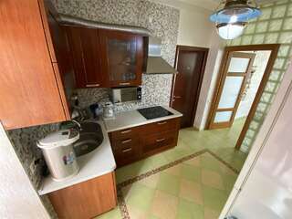 Гостиница Пионер Лоо Улучшенный трехместный номер-8