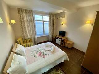 Гостиница Пионер Лоо Двухместный номер Делюкс с 1 кроватью или 2 отдельными кроватями, вид на море-7