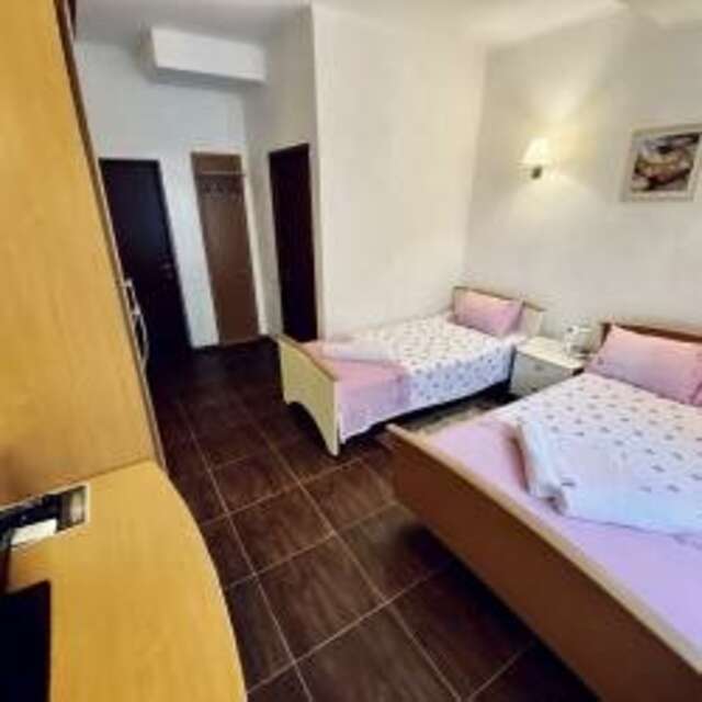 Гостиница Пионер Лоо-88