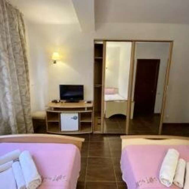 Гостиница Пионер Лоо-61