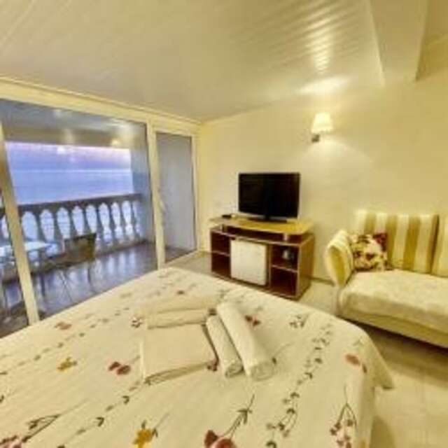 Гостиница Пионер Лоо-67